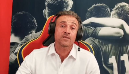 Luis Enrique durante su último directo