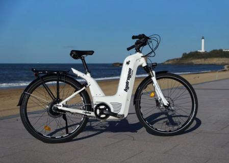 Alpha Neo, la nueva bici eléctrica que se recarga en solo un minuto.