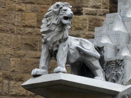 El león de la fachada de la Pasión de la Sagrada Familia.