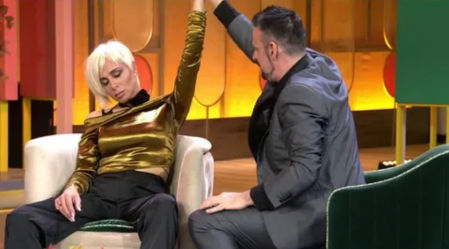 Ana María fue hipnotizada en directo.