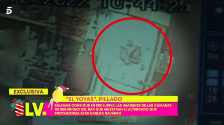 El programa ha accedido a las cámaras de la cafetería.