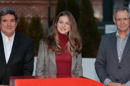 La princesa de Asturias, muy sonriente a su llegada a la sede central de Cruz Roja en Madrid