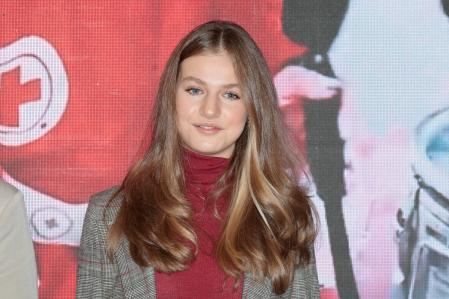 La princesa Leonor llevó su melena con las puntas ligeramente onduladas para conseguir volumen