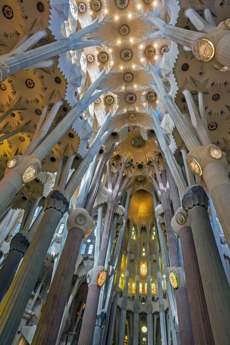 Interior de la Sagrada Familia.