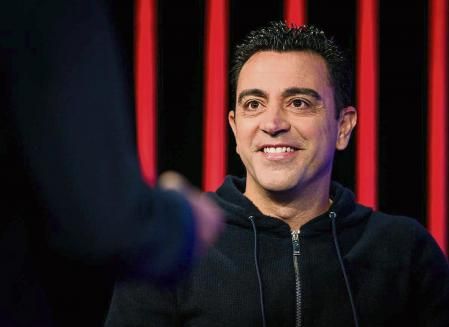 Xavi Hernández, entrenador del FC Barcelona, atendió a Barça TV