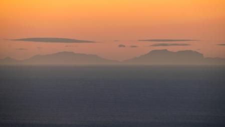 Mallorca divisada desde el Observatorio Fabra de Barcelona.