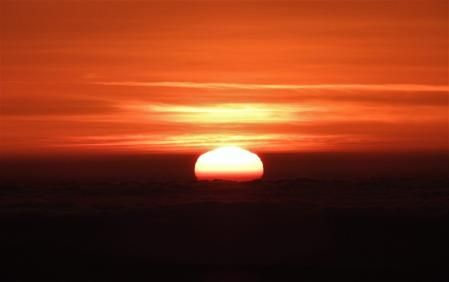 Primera salida del sol de 2023 en el Santuari del Far.