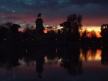 Amanecer en El retiro.
