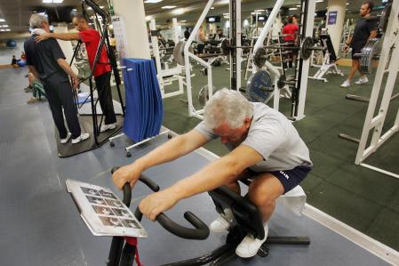 FOTO ANA JIMENEZ 11-10-2007 CENTROS DE BIENESTAR- DIR DIAGONAL -SALA DE FITNESS