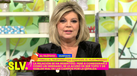 Terelu se ha emocionado con la llamada.