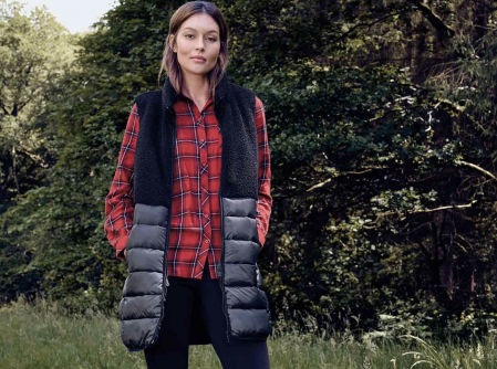 Modelo con el chaleco más exitoso de Lidl