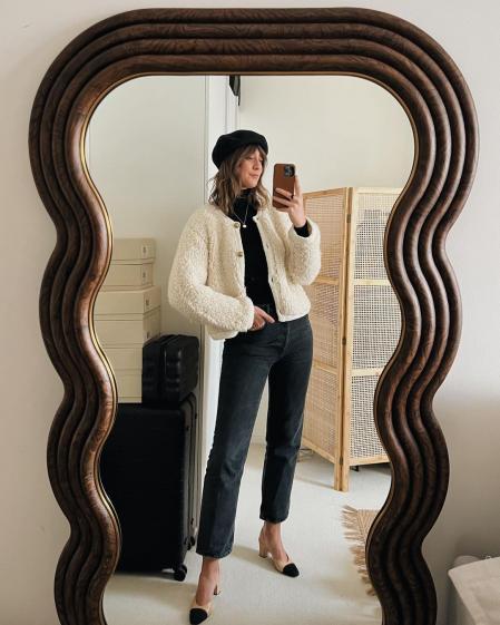 Rachael Clifton con el cárdigan de Massimo Dutti