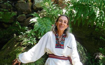 Entrevista La Contra / Albalucía Ángel