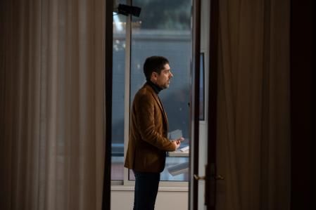 El portavoz de los comunes en el Parlament, David Cid, en rueda de prensa este martes.