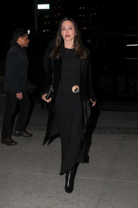 Angelina Jolie con su estilismo para cenar en Nueva York