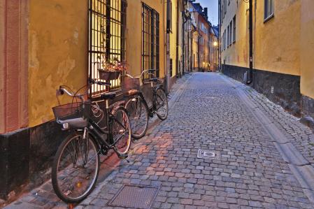Bicicletas en el barrio medieval de Gamla Stan