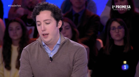 El pequeño Nicolas titubea ante Julia Otero en 'Días de tele'