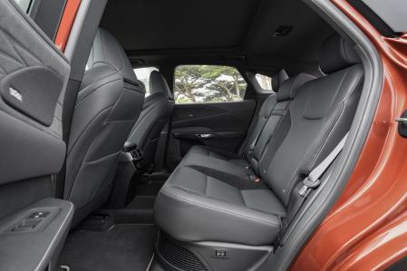 Interior espacioso y confortable, válido para viajar con comodidad cinco personas&nbsp;