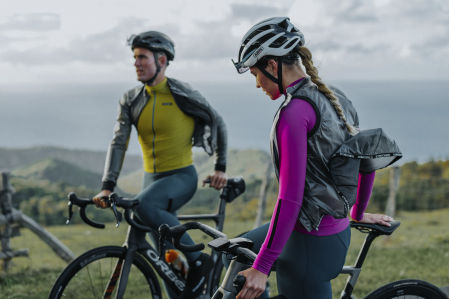 En algunos casos, para regular la temperatura corporal, es necesario retirar la tercera capa.