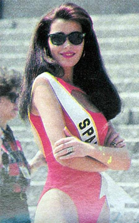 Eugenia Santana es una modelo y presentadora de televisión española que nació en Las Palmas de Gran Canaria en 1973