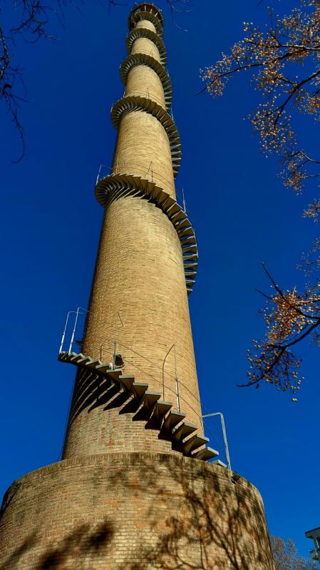 Chimenea de la tejería Almirall de Terrassa.