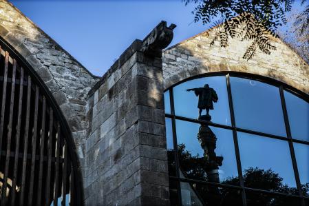 El edificio de Drassanes Reials