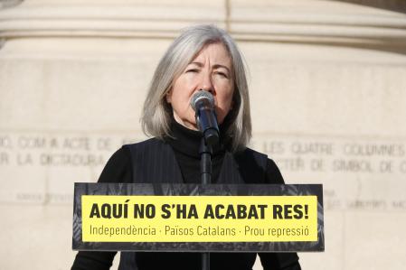La presidenta de l'ANC, Dolors Feliu, durant la roda de premsa de presentació de la concentració contra la cimera.