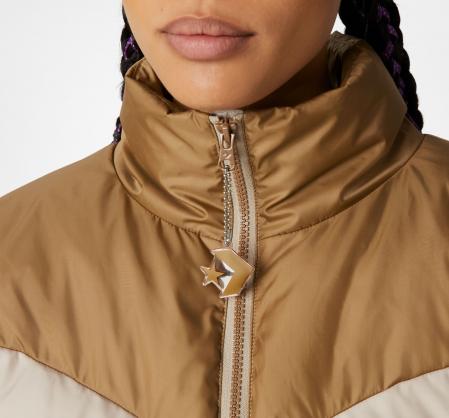 Chaqueta acolchada corta con relleno de plumón