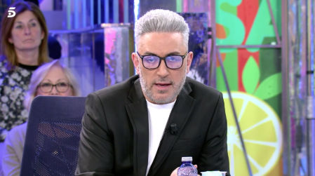 Kiko Hernández envía sus condolencias en directo a Marta López en 'Sálvame'