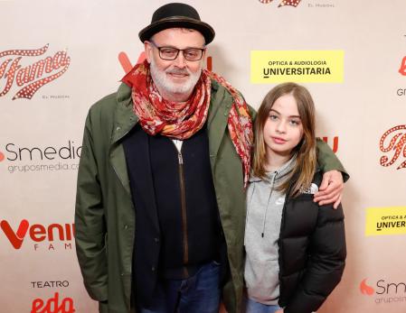 Actor and singer Pablo Carbonell and Mafalda Carbonell at the photocall for the premiere of the film Official Competition in Madrid on Monday, February 21,