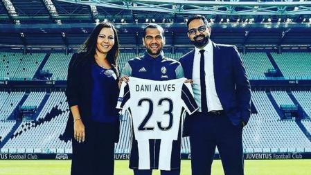 Dani Alves y Dinorah Santana