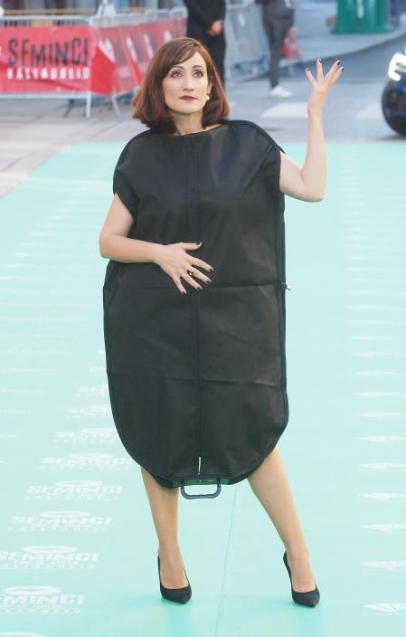 La presentadora, Ana Morgade, posa a su llegada la gala inaugural de la 66ª Semana Internacional de Cine de Valladolid, la Seminici, a 23 de octubre de 2021, en Valladolid, Castilla y León (España). Este sábado comienza la 66ª Semana Internacional de Cine de Valladolid, la Seminici, que durará hasta el próximo 30 de octubre. El festival ha programado 230 películas (154 largometrajes y 76 cortos), que podrán verse en más de 300 sesiones en seis espacios diferentes (teatros Calderón, Carrión, Zorrilla y Cervantes, Cines Broadway y Sala Fundos) a lo largo de ocho jornadas de proyecciones.
23 OCTUBRE 2021;SEMINCI;GALA;INAUGURACION;CINE;VALLADOLID
Photogenic/Pablo Requejo / Europa Press
23/10/2021