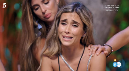 Elena se ha mostrado totalmente rota