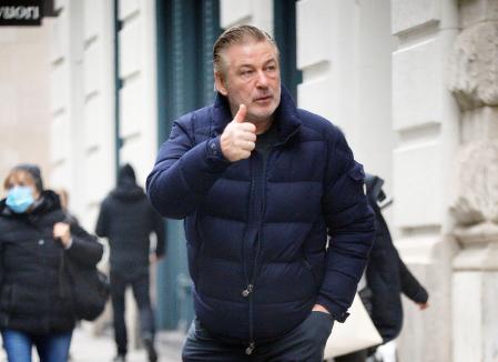 La buena estrella.Alec Baldwin ha tenido la suerte de que la Fiscalía rebaja sus cargos