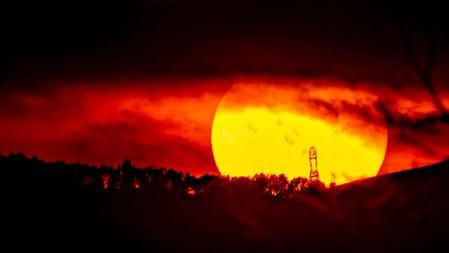 Candilazo al atardecer en Manlleu.