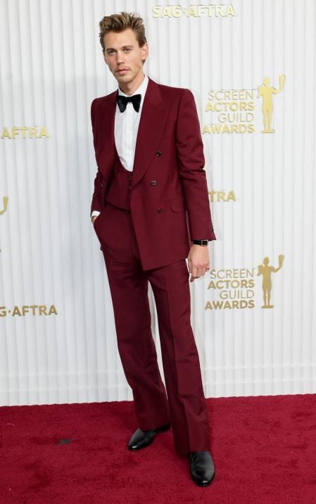 Austin Butler en la alfombra roja de los SAG Awards
