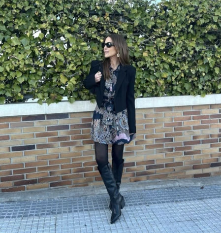 Paula Echevarría con su look con botas cowboy