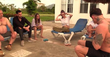 Los concursantes en una villa en Honduras