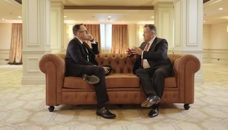 Risto Mejide y el ex mayordomo de Lady Di en 'Viajando con Chester'