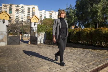 NÚRIA MARÍN, ALCALDESA DE L’HOSPITALET FOTOGRAFIADA EN EL PALAUET DE CAN BOIXERAS