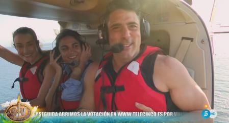 Adara, Gema y Jaime a punto de saltar del helicóptero en 'Supervivientes 2023''