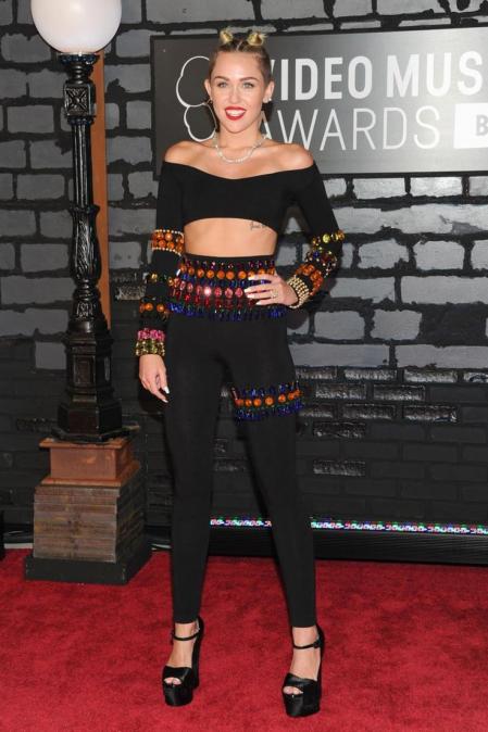 Miley Cyrus de Dolce & Gabbana en los MTV Video Music Awards
