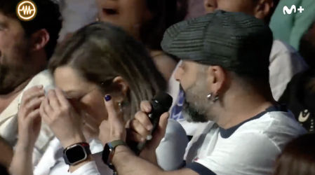 Momento en que un espectador se declara a su novia en 'La Resistencia'