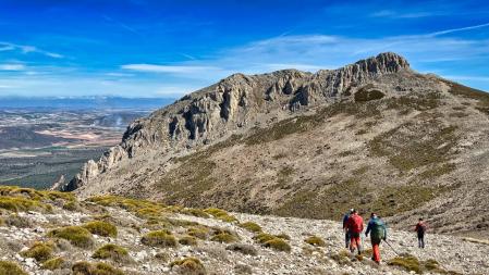 La ruta de los peñones de la Sierra de Huétor.