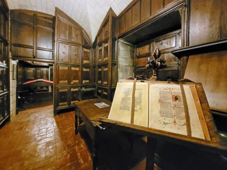 Los documentos más antiguos se remontan a los siglos IX y X