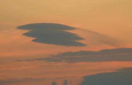 Nubes lenticulares en Fuengirola.