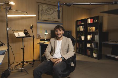 Molo Cebrián es el creador y presentador del podcast de psicología más escuchado en español: 'Entiende Tu Mente'