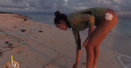 Adara escribe un mensaje a su hermano en Supervivientes