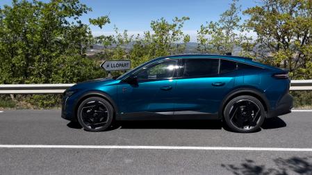 Es un coche bastante grande y de buena habitabilidad.