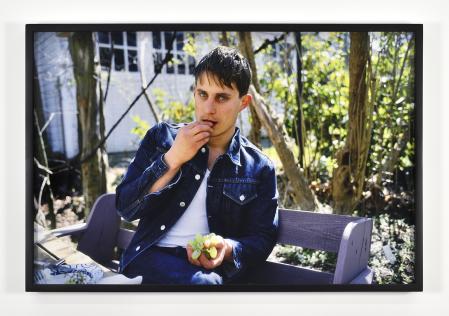 Nan Goldin colabora con esta obra en la exposición Citrus